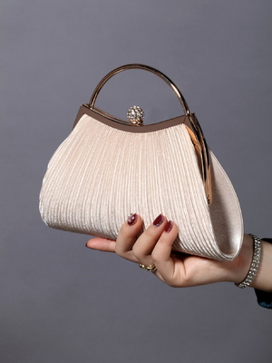 EUROPA E STATI UNITI RETRO COLORE SOLIDO anello di mano rivestito moda serratura chiusa borsa da pranzo catena borsa da bagno