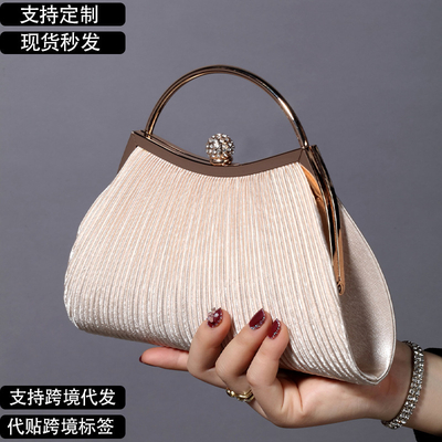 EUROPA E STATI UNITI RETRO COLORE SOLIDO anello di mano rivestito moda serratura chiusa borsa da pranzo catena borsa da bagno