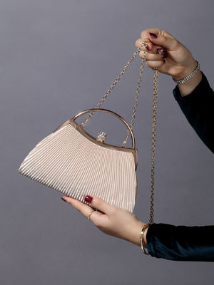 EUROPA E STATI UNITI RETRO COLORE SOLIDO anello di mano rivestito moda serratura chiusa borsa da pranzo catena borsa da bagno