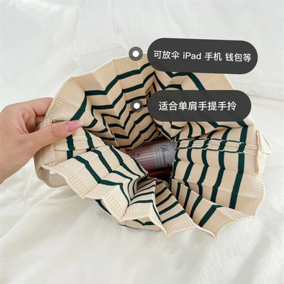 Nuova borsa da spalla letteraria piegata borsa da donna a maglia invernale borsa da moda borsa da donna transfrontaliera