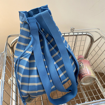 Nuova borsa da spalla letteraria piegata borsa da donna a maglia invernale borsa da moda borsa da donna transfrontaliera
