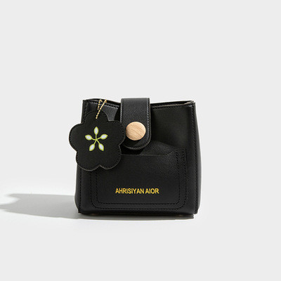 SUMMER FRESH ALL-MATCH BAGGA Moda femminile tendenza avanzata SENSE NICHE DESIGN BUCKET BAGGA CROSSBODY popolare quest'anno