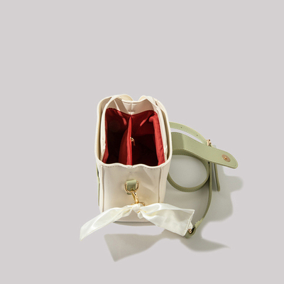 SUMMER FRESH ALL-MATCH BAGGA Moda femminile tendenza avanzata SENSE NICHE DESIGN BUCKET BAGGA CROSSBODY popolare quest'anno