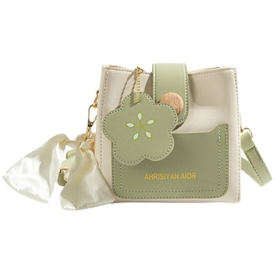 SUMMER FRESH ALL-MATCH BAGGA Moda femminile tendenza avanzata SENSE NICHE DESIGN BUCKET BAGGA CROSSBODY popolare quest'anno