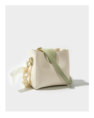 SUMMER FRESH ALL-MATCH BAGGA Moda femminile tendenza avanzata SENSE NICHE DESIGN BUCKET BAGGA CROSSBODY popolare quest'anno