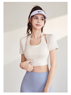 Nuova T-Shirt per la pulizia veloce per lo sport di yoga manica corta manica corta con pettinatura T-Shirt per il fitness