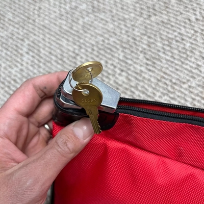 BORSA DI BANCO EXPLOSIVO TRANSFONDARIALE BORSA ZIPPER BORSA ROSSA NYLON BORSA DI Sicurezza BORSA MEDICINA BORSA DI ARMA BORSA AMMO