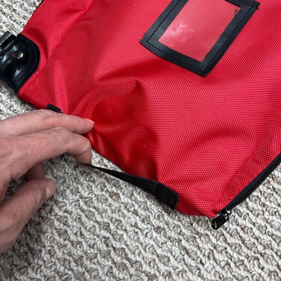 BORSA DI BANCO EXPLOSIVO TRANSFONDARIALE BORSA ZIPPER BORSA ROSSA NYLON BORSA DI Sicurezza BORSA MEDICINA BORSA DI ARMA BORSA AMMO
