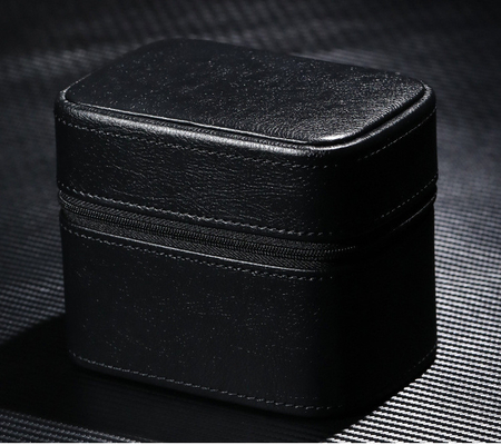 DUE OROLOGIE COLLEZIONE CASTELLA DI GIOLI TRANSFONDARIALE STRANTE DI MANAGERIO PELLE DI VACCINO CASTELLA DI GIOLI PORTABILE