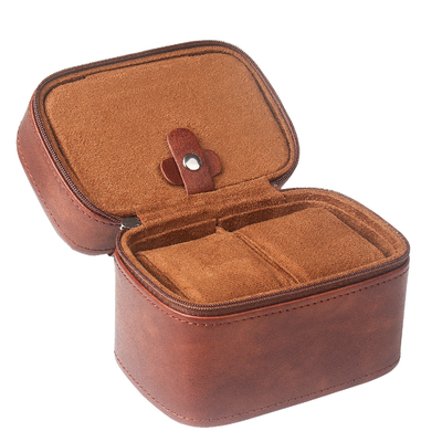 DUE OROLOGIE COLLEZIONE CASTELLA DI GIOLI TRANSFONDARIALE STRANTE DI MANAGERIO PELLE DI VACCINO CASTELLA DI GIOLI PORTABILE