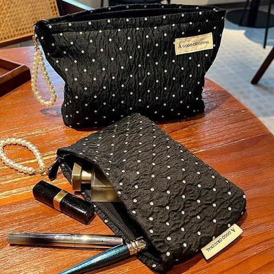 POLKA DOT BLACK MAKEUP BAG SWEET SKINCARE STOCKING BAG CARRYING PORTABLE MONEY BORSA di viaggio lavaggio