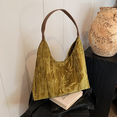 Nuovo stile cinese grande capacità borsa ascellare tendenza nuova moda borsa medievale spalla borsa femminile minoranza commuter Tote