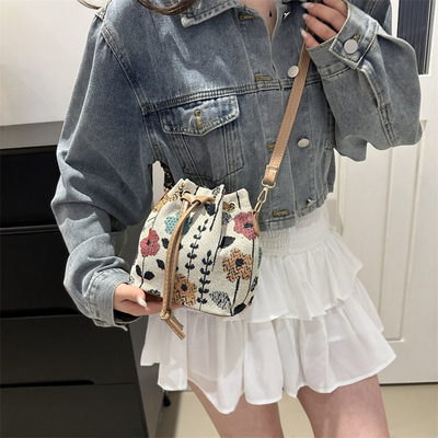 NEW CHINESE NAZIONALE VENTO ARMILLA BUCKET BACKET semplice moda tendenza estate nuovo stile di lino di alta qualità senso singolo spalla