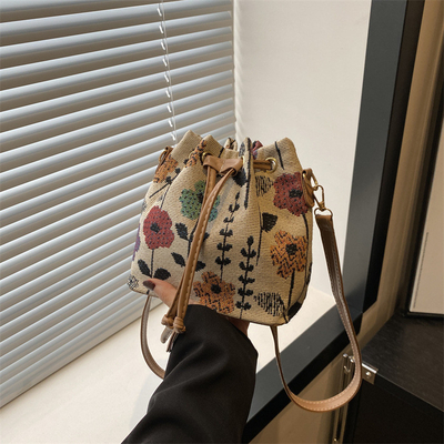 NEW CHINESE NAZIONALE VENTO ARMILLA BUCKET BACKET semplice moda tendenza estate nuovo stile di lino di alta qualità senso singolo spalla