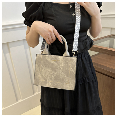 VINTAGE CHIC TEXTURED LETTER TOTE BAG BAG 2024 NUOVA GRANDE Capacità MODA BORSA DI MANO