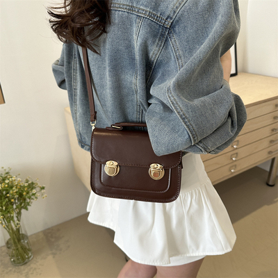 SENSIONARIO DEL SENSO RETRO BORSA PICCOLO DONNE 2024 NUOVA MODA ESTERNA STILLO FOREIGN BORSA PICCOLO NICHE TUTTE BORSA A MANO SQUADRATO