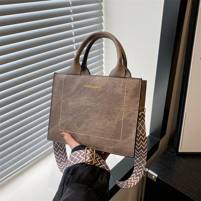 VINTAGE CHIC TEXTURED LETTER TOTE BAG BAG 2024 NUOVA GRANDE Capacità MODA BORSA DI MANO