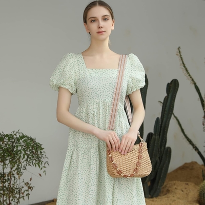 "Herald" piccolo sacchetto di paglia fatto a mano "Crossbody bag" per donne, "Summer chic" "Woven handbag" "Shoulder purse with chain"
