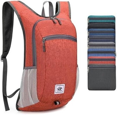 Zaino da escursione da 15L Ultraleggero Leggera Zaini da escursione da escursione da pacco resistenti all'acqua Zaino da giorno pieghevole per i viaggi (Grigia)