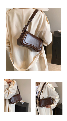 Borsa da spalla piccola per donne Borsa crossbody di tendenza Borse in pelle impermeabile Borse da mano a frizione Borse da design