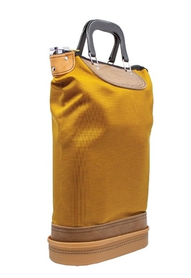 Chiusura borsa postale con maniglie Con il rivestimento di pelle di tufo, fondo duro modellato, maniglie palmate durevoli e costruito in serratura è sicuramente un prodotto apprezzato in ogni ufficio, camera postale o magazzino