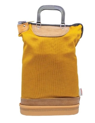 Chiusura borsa postale con maniglie Con il rivestimento di pelle di tufo, fondo duro modellato, maniglie palmate durevoli e costruito in serratura è sicuramente un prodotto apprezzato in ogni ufficio, camera postale o magazzino