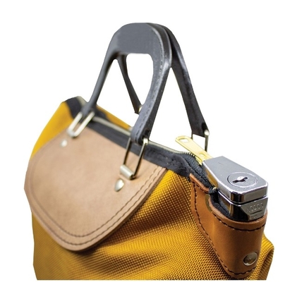 Chiusura borsa postale con maniglie Con il rivestimento di pelle di tufo, fondo duro modellato, maniglie palmate durevoli e costruito in serratura è sicuramente un prodotto apprezzato in ogni ufficio, camera postale o magazzino