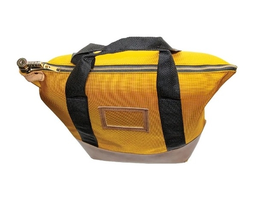 Locking Heavy Duty Courier Bag è progettato per garantire la massima sicurezza! Ideale per spostare i documenti privati, contanti, assegni, posta, ecc. in un posto sicuro.