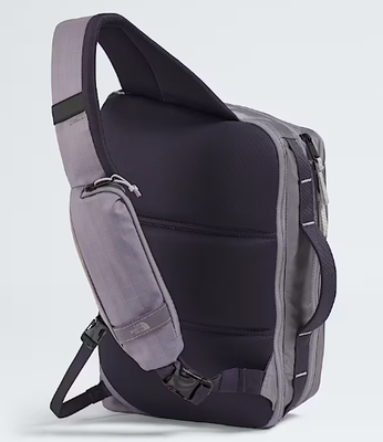 Zaino impermeabile realizzato con materiale riciclato in nylon con maniglia di presa paddled e cerniere facile da YKK